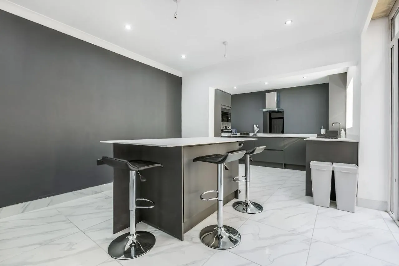 Crystal Towers Sasco Apartments Blackpool
