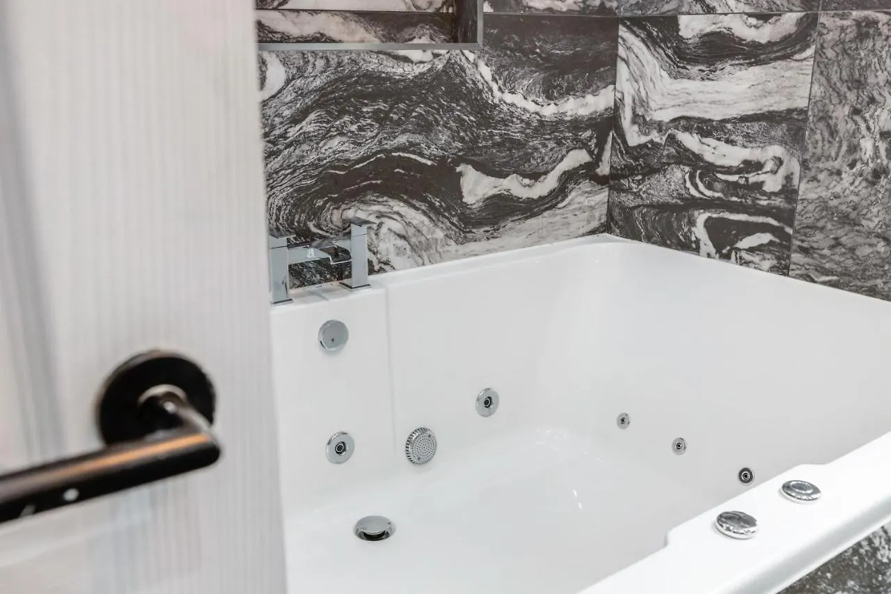 Crystal Towers Sasco Apartments Blackpool