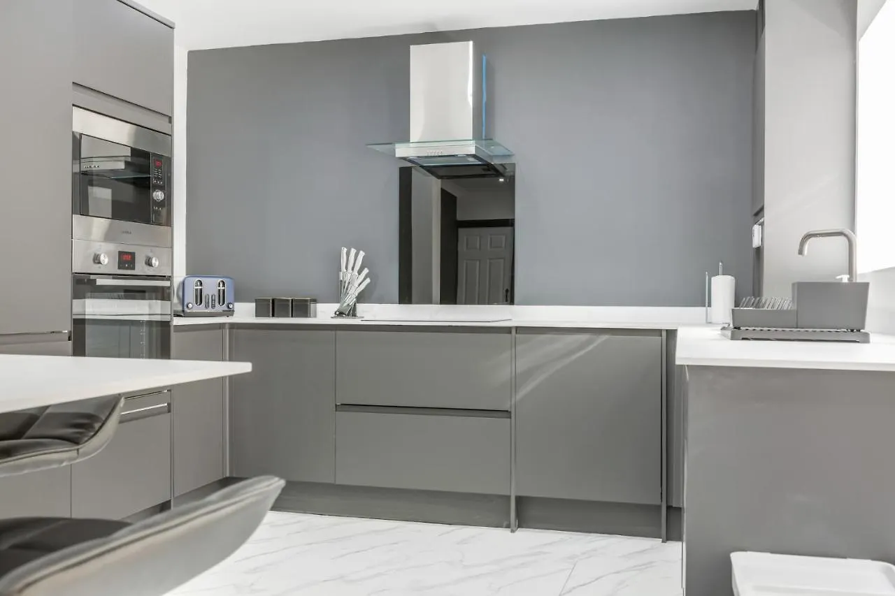 Crystal Towers Sasco Apartments Blackpool United Kingdom