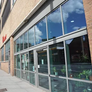 Modern Centre Wifi Netflix Nottingham